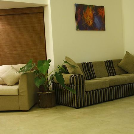 The Canes Boutique Hotel Colombo Esterno foto