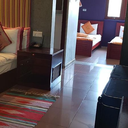 The Canes Boutique Hotel Colombo Esterno foto