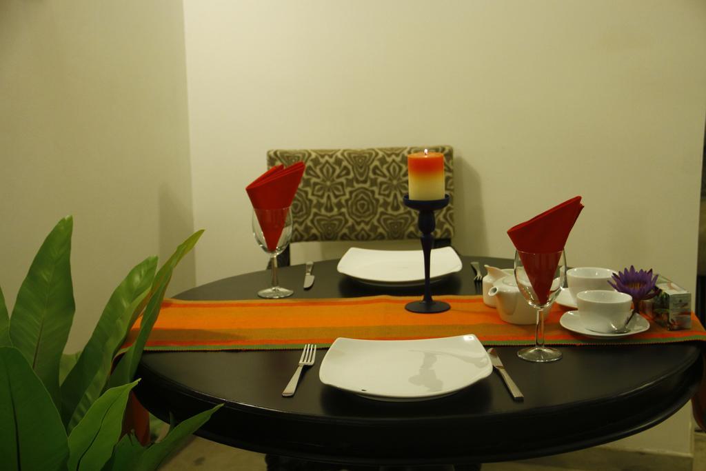 The Canes Boutique Hotel Colombo Esterno foto