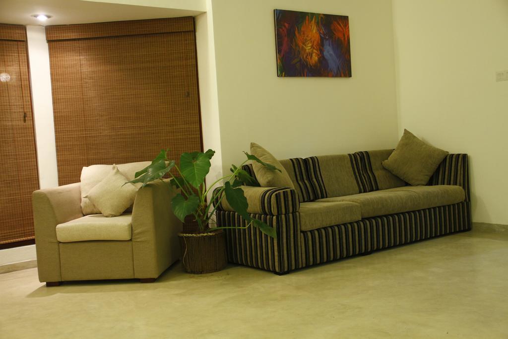 The Canes Boutique Hotel Colombo Esterno foto